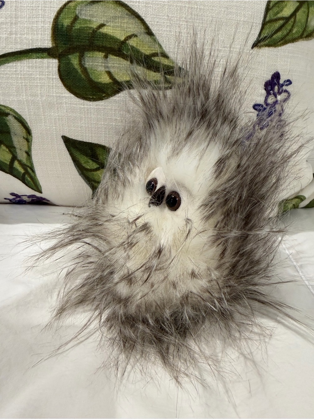 NWT. Jellycat Gray & White Furry Pom Plush. Bertie owlet. Retired